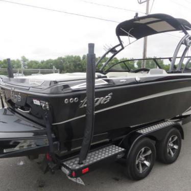 2013 Tige r20 wake surf