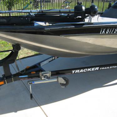 2010 Tracker tx190
