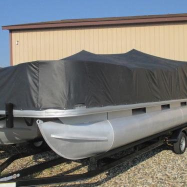 2012 Tracker 24 fishin barge dlx