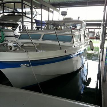 UNIFLIGHT 36' SEDAN CRUISER 1970 for sale for $200 - Boats-from-USA.com