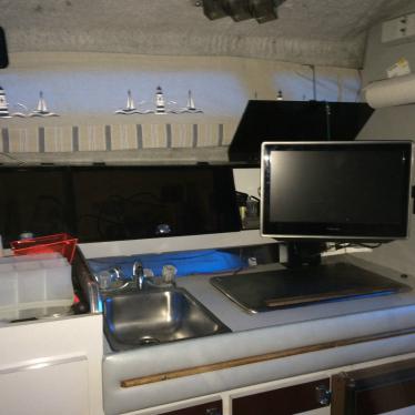 1985 Wellcraft 260 aft cabin