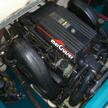 1997 Wellcraft v-6