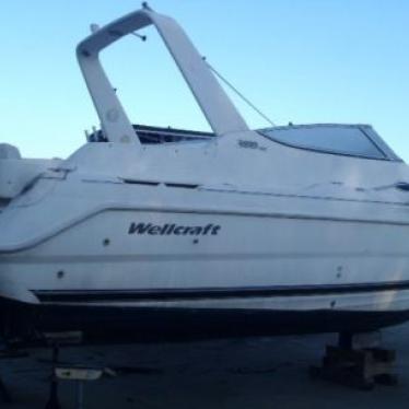 2000 Wellcraft 2600