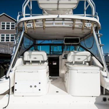 2005 Wellcraft 330 coastal