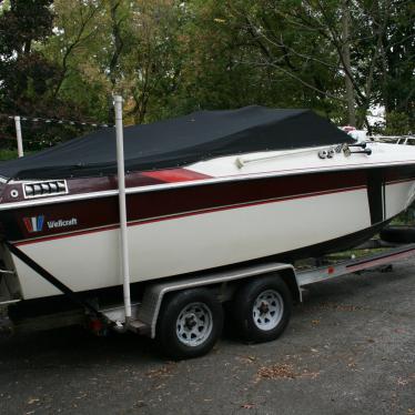 1982 Wellcraft nova