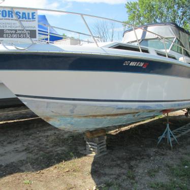 1986 Wellcraft 29' express cruiser