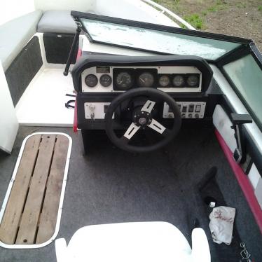 1986 Wellcraft 4.3