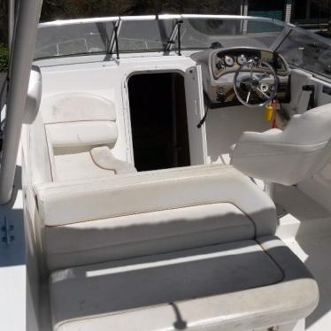 2000 Wellcraft martinique 2600