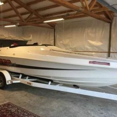 1998 Wellcraft 22 scarab