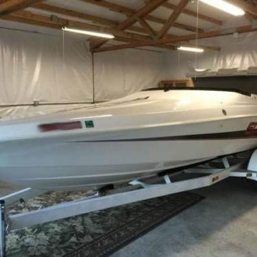 1998 Wellcraft 22 scarab