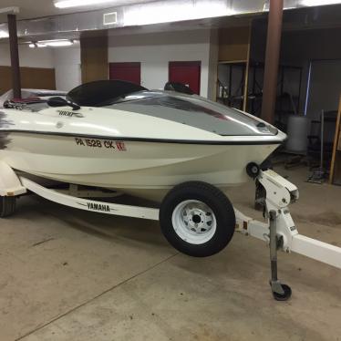 2000 Yamaha xr 1800 310hp, 60 plus mph ski / jet boat, like new condition