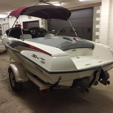 2000 Yamaha xr 1800 310hp, 60 plus mph ski / jet boat, like new condition