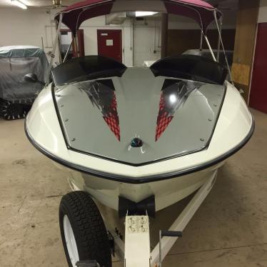 2000 Yamaha xr 1800 (310hp) 60 plus mph, ski / jet boat, like new condition