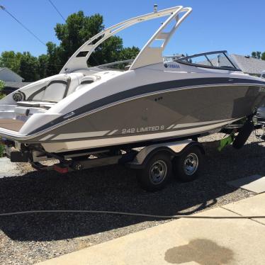 2015 Yamaha 242 limited s