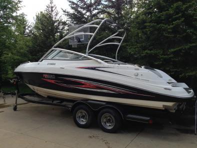 1979 Crestliner 24ft boat