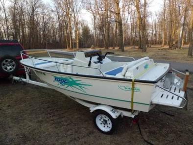 Boston Whaler Rage Jet Boat 14' And Yacht Club Trailer 1992