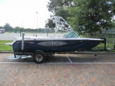 1986 Bayliner 19ft boat