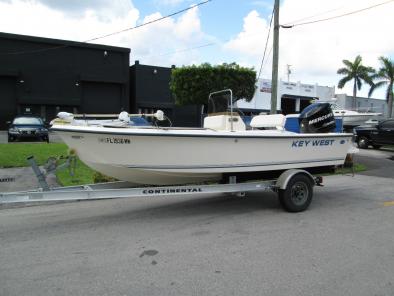Key West 186 Center Console 2004