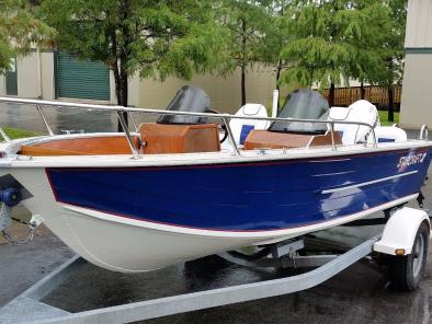 1983 Glastron 18ft boat