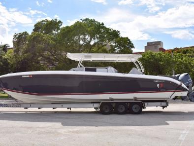 1981 Stingray 18ft boat