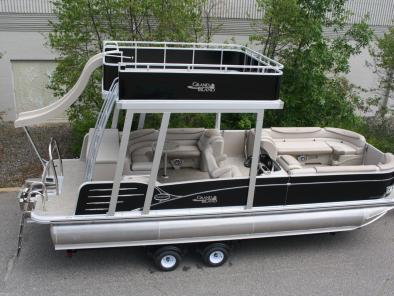 1993 Tracker 24ft pontoon boat