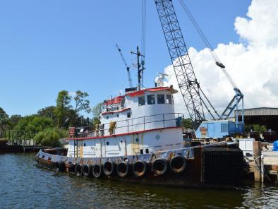 1979 Crestliner 15ft boat