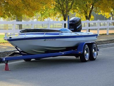 1985 Stingray 18ft boat