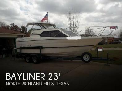 1984 Bayliner 19ft boat