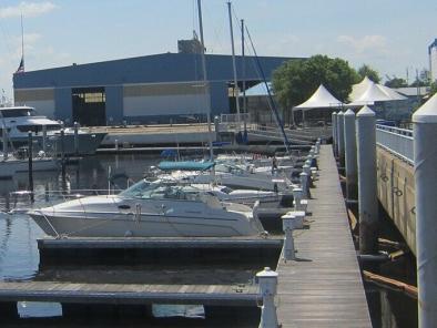 Carver Boats 260 Mid Cabin Express SE 1997