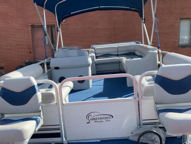 Lowe Malibu 200 Sun Cruiser 2003