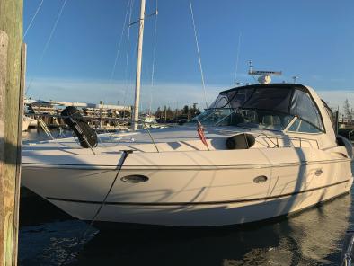 Cruisers Yacht 3772 Expess Cruiser 2003