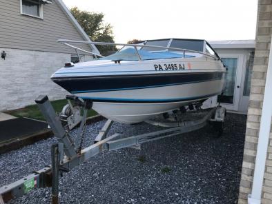 1987 Bayliner 18ft boat