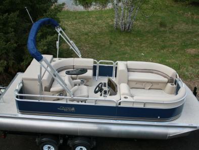 2005 Boston Whaler 110 tender