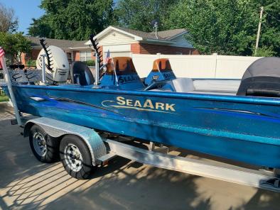 1975 Starcraft 15ft boat