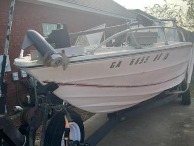 Galaxy 19' Boat Located In Warner Robins, GA - Has Trailer 1975
