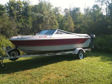 Crestliner Crusader 18' Boat Located In Duluth, MN - Has Trailer 1985