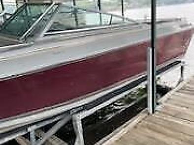 Four Winns Santara 21' Runabout Boat Stern & No Trailer 1986