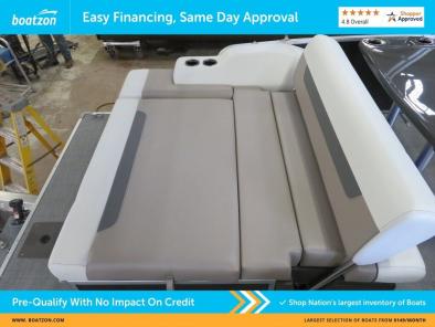 Princecraft Vectra23RLSwingbackSSPontoonMercury4StrokeEFI - EASY FINANCING 2024