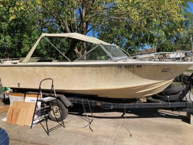 Mercruiser 18' Runabout Boat Stern & Has Trailer 1968
