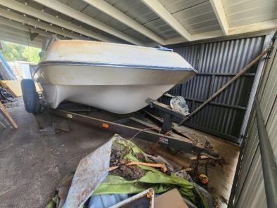 Chrysler Sport Crown 18' Runabout Boat Stern & Has Trailer 1972