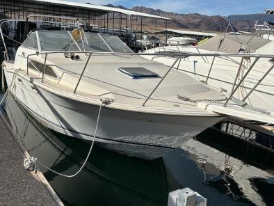 Bayliner 28' Cruiser Boat W/ Clean Title & No Trailer 1984