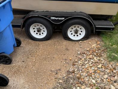 Webbcraft 21' Runabout Boat & Has Trailer 1984