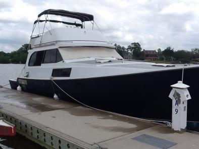 Bayliner Explorer 1983