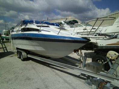 Bayliner 2450 1987