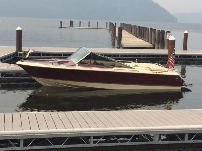 1985 Larson 19ft boat
