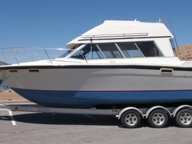 Diesel Powered Bayliner 2858 Command Bridge 1987
