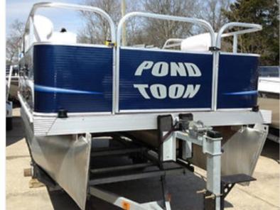 Donzi PondToon 2011