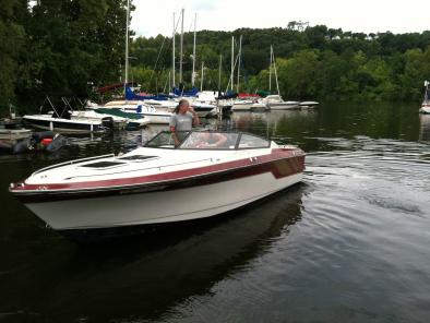 1973 Sea Ray 18ft boat