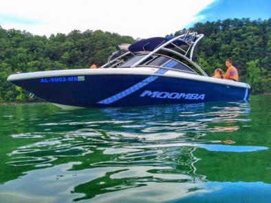 Moomba Mobius 2004