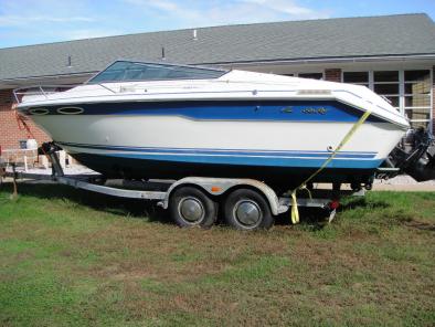 Sea Ray 220 CC 1999